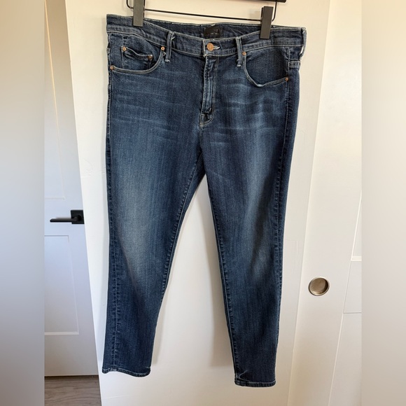 MOTHER Denim Skinny, Not Skinny Jeans Size 32 - Picture 1 of 12